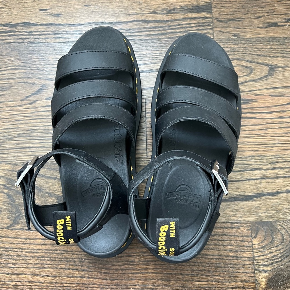 (Doc) Dr. Martens Blaire Sandal women’s size 9
